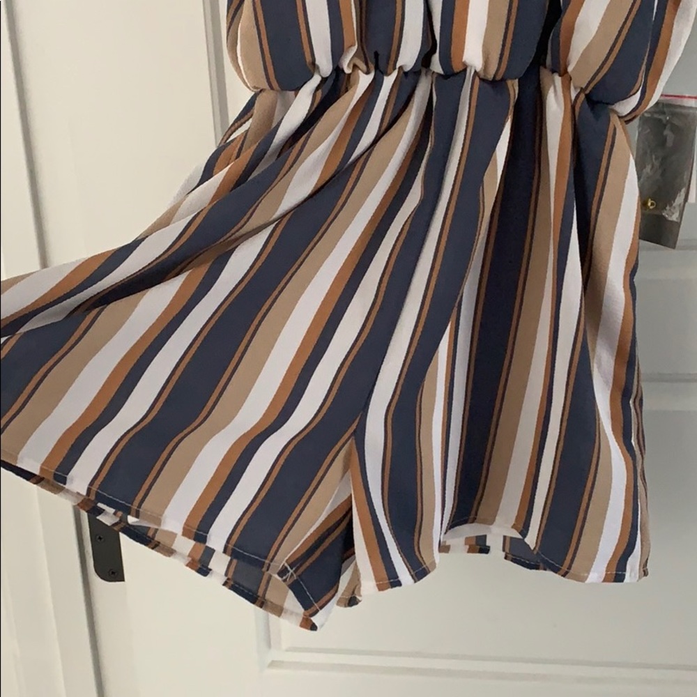 Romper - Picture 2 of 4